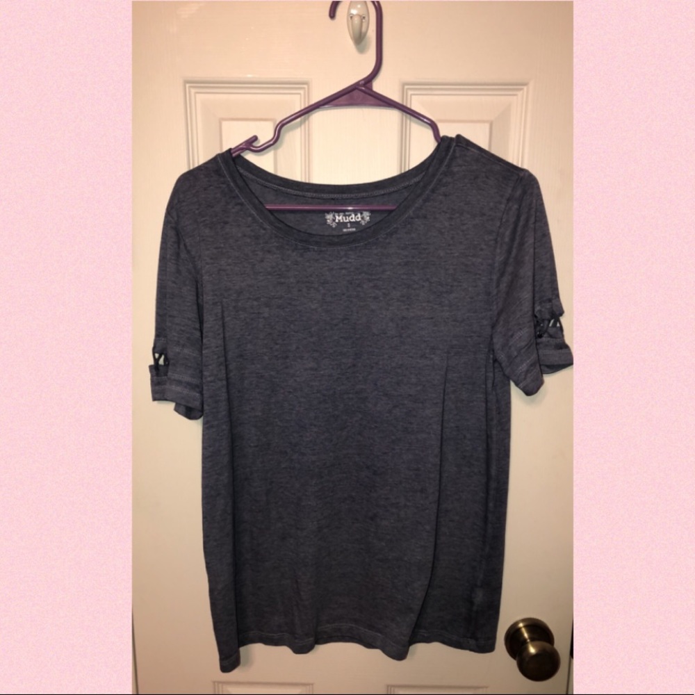 Super Cute Mudd Shirt